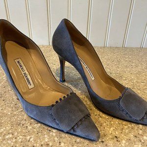 Manolo Blahnik Grey suede heels size 37 with a 3 1/2 inch wooden heel